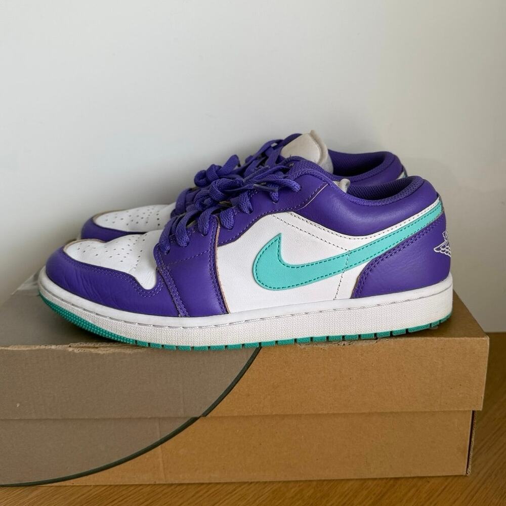 Nike Air Jordan 1 Low SE "Hornets" Men Sneakers- SZ 9